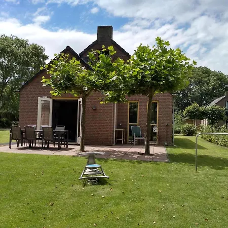 Holiday home Ellen's *